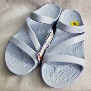 NWT Crocs Women's Kadee II Sandal Pastel Blue, Size 9